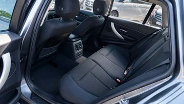 BMW 320 - 11