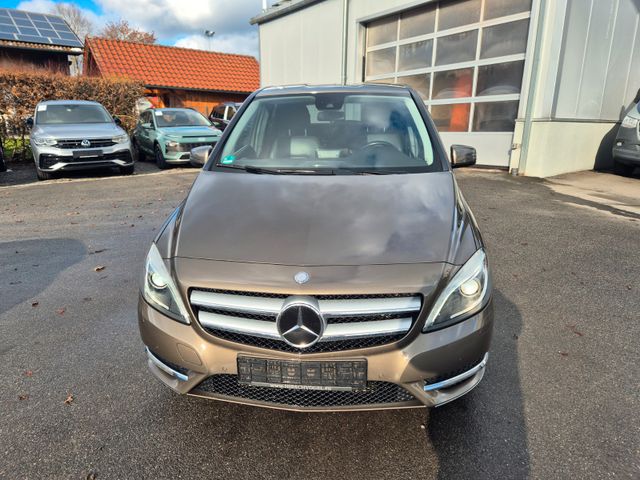 Mercedes-Benz B 180 Edition 1-XENON-SHZ-KAMERA-EURO5-1.HAND