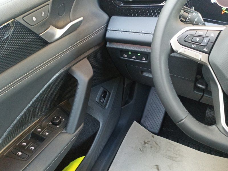 Fahrzeugabbildung Volkswagen Tiguan 1.5 eTSI Life DSG