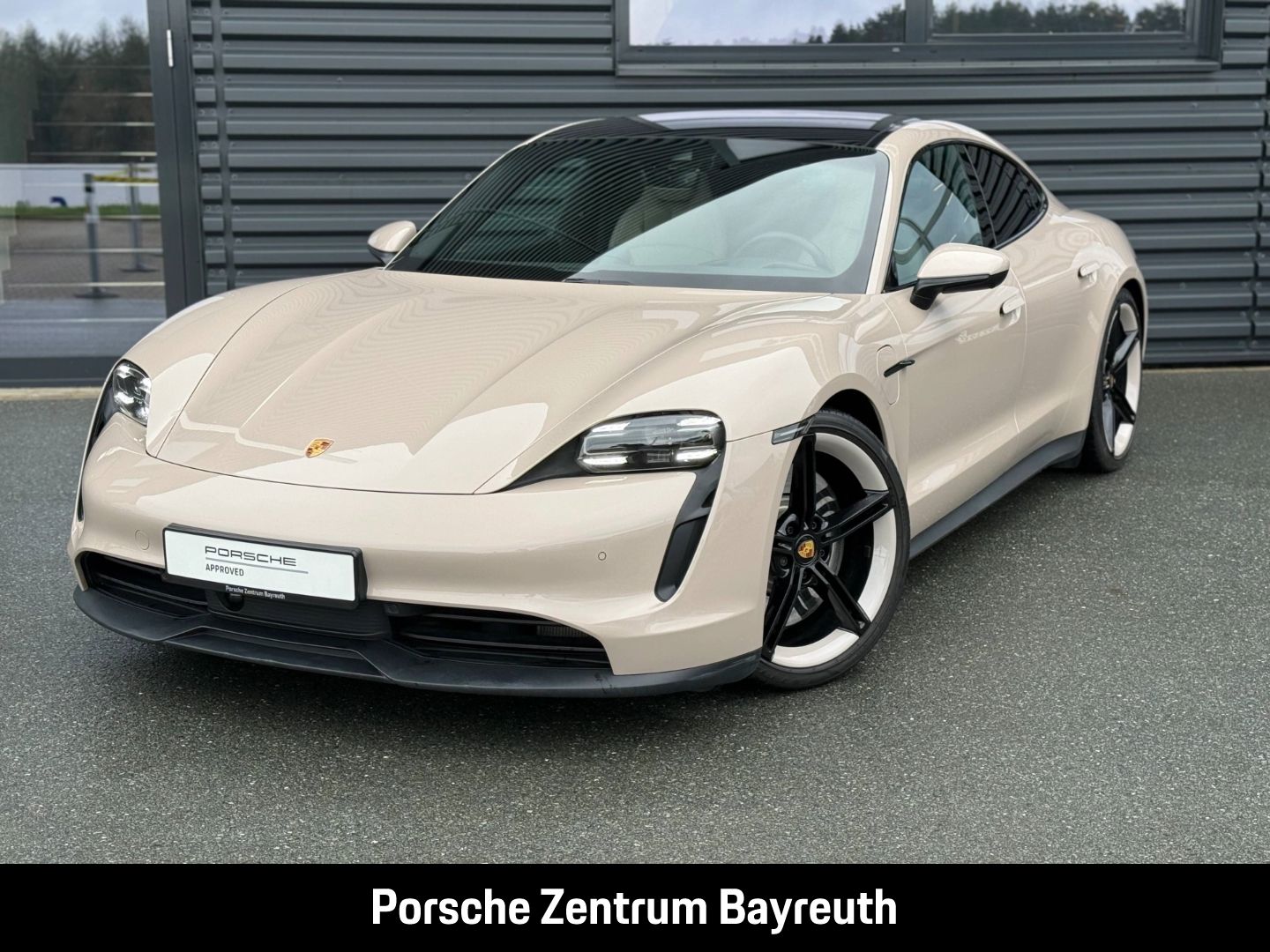 PORSCHE Taycan 4S *PERF.-BATTERIE+*ACC*MISSION E*BOSE*