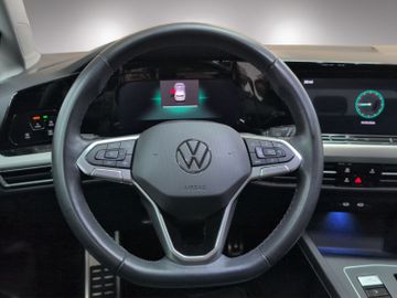 Volkswagen Golf - 8