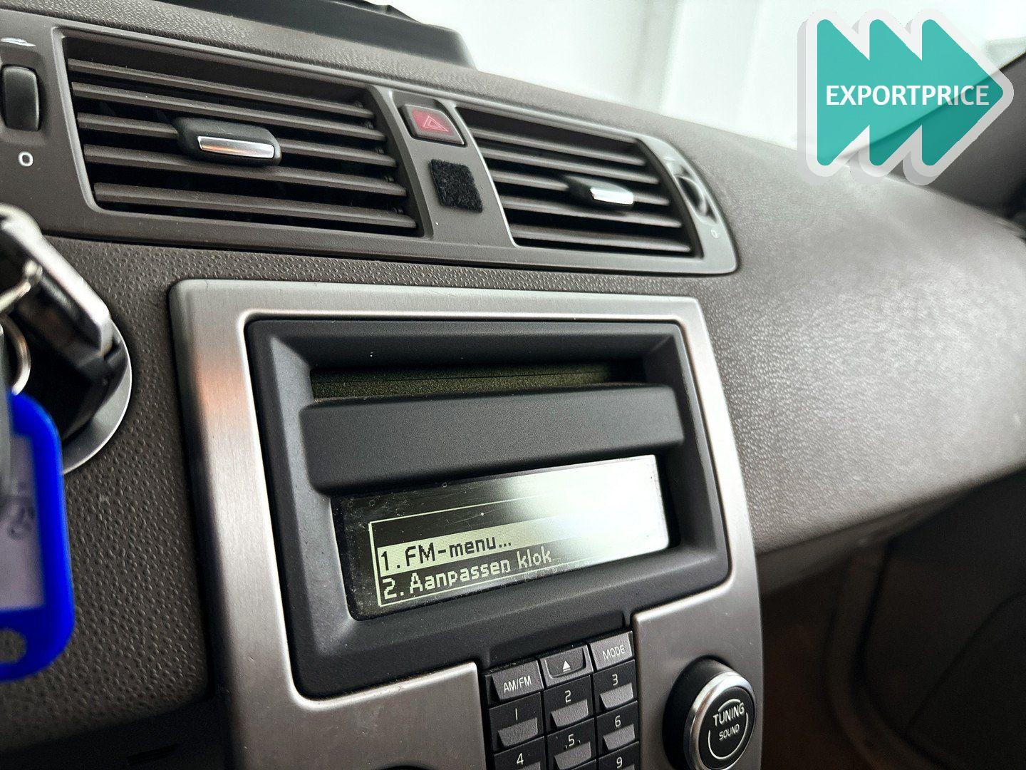 Volvo V50 2008 — photo 17