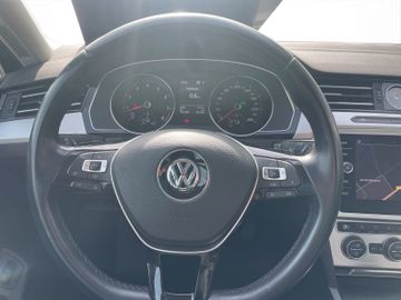 Volkswagen Passat Variant - 8