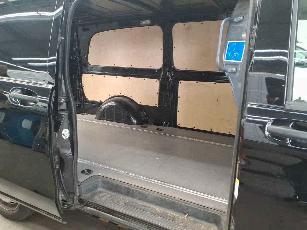 Fahrzeugabbildung Mercedes-Benz Vito 116 CDI 3430 Klima Kamera Navi Hecktüren