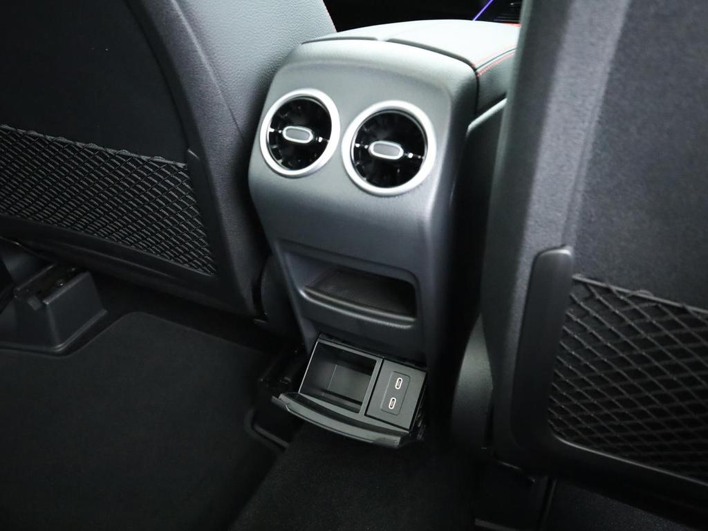 Mercedes-Benz GLB 35 AMG