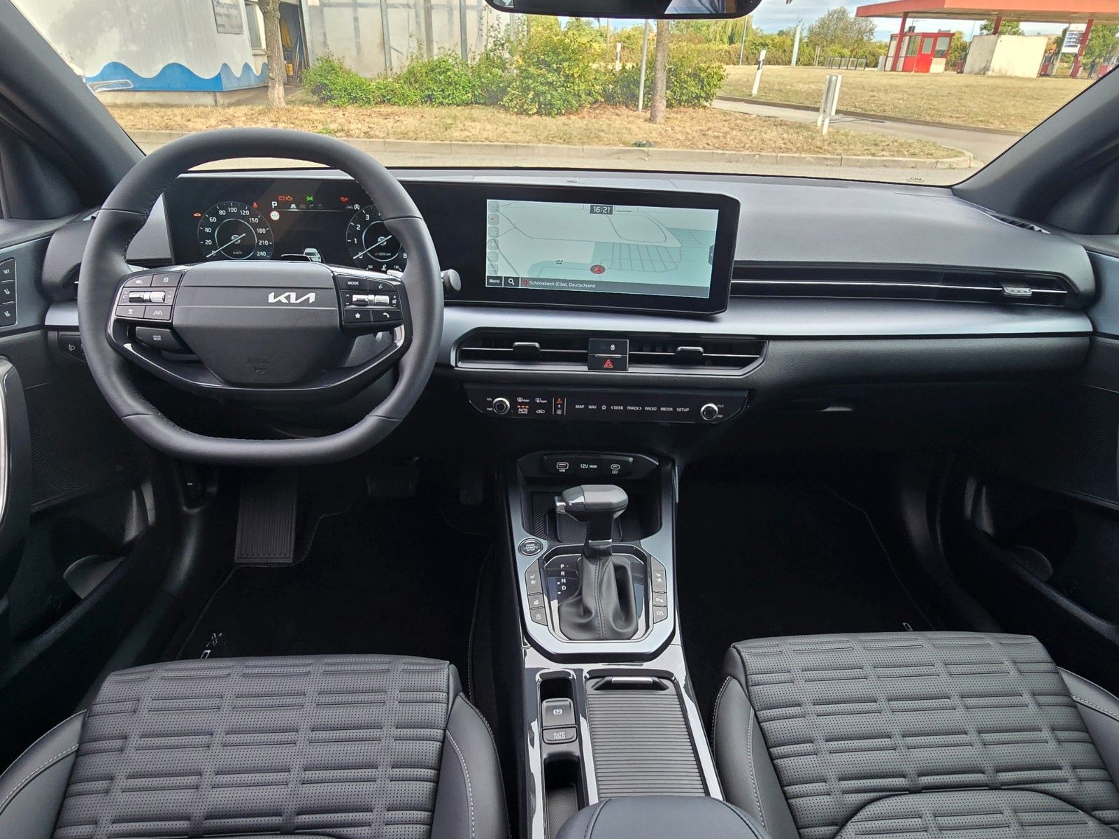 Fahrzeugabbildung Kia XCEED 1.6T 180 DCT SPI SD SITZ ADV