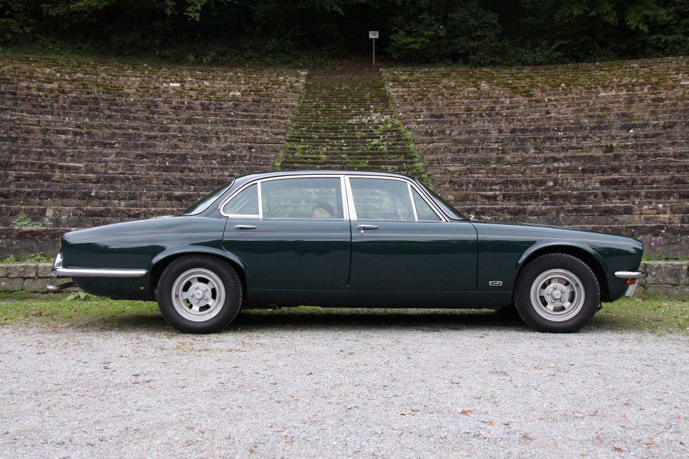Jaguar XJ6