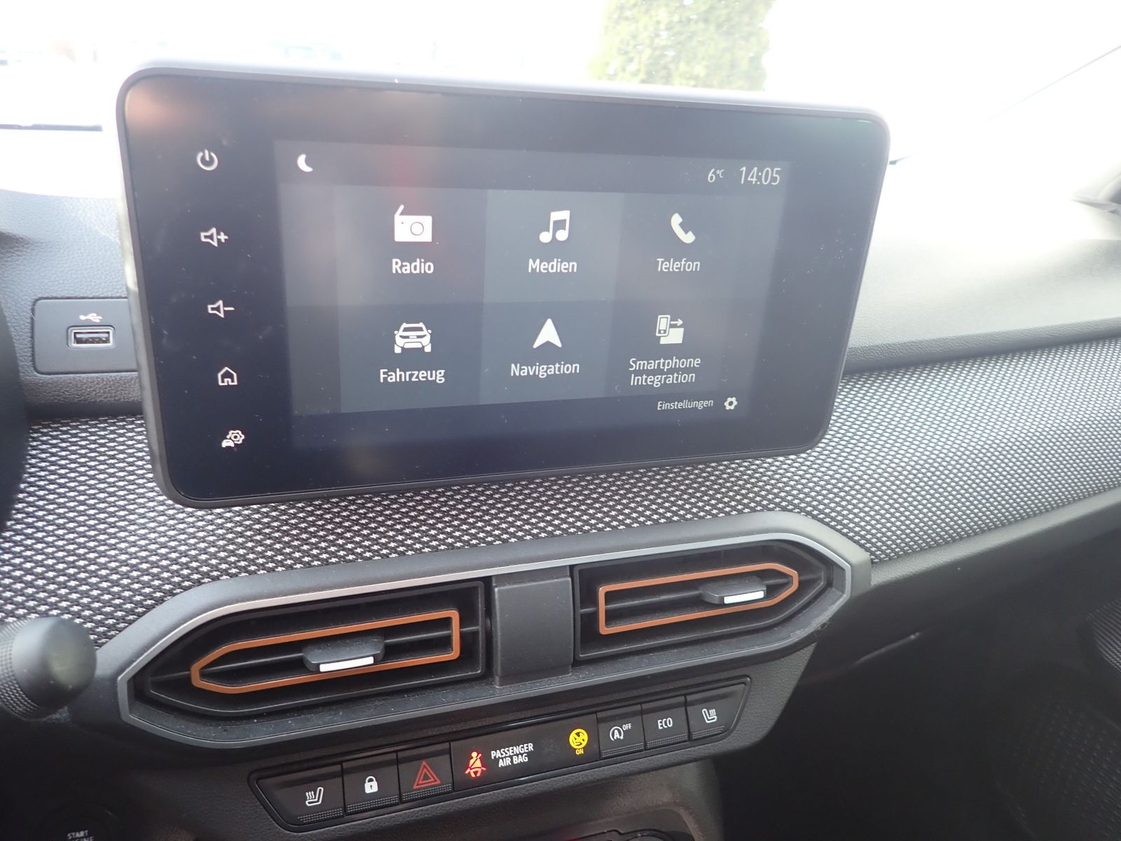 Fahrzeugabbildung Dacia Sandero III Stepway Expression+ TCe 110