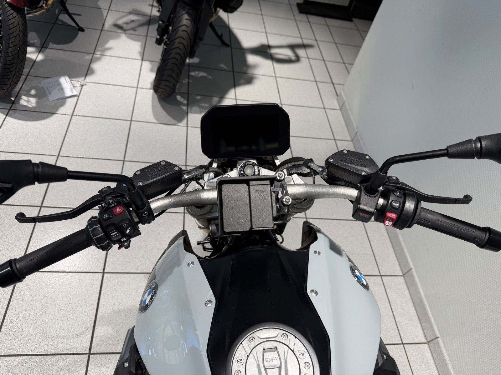 Fahrzeugabbildung BMW R 1250 R