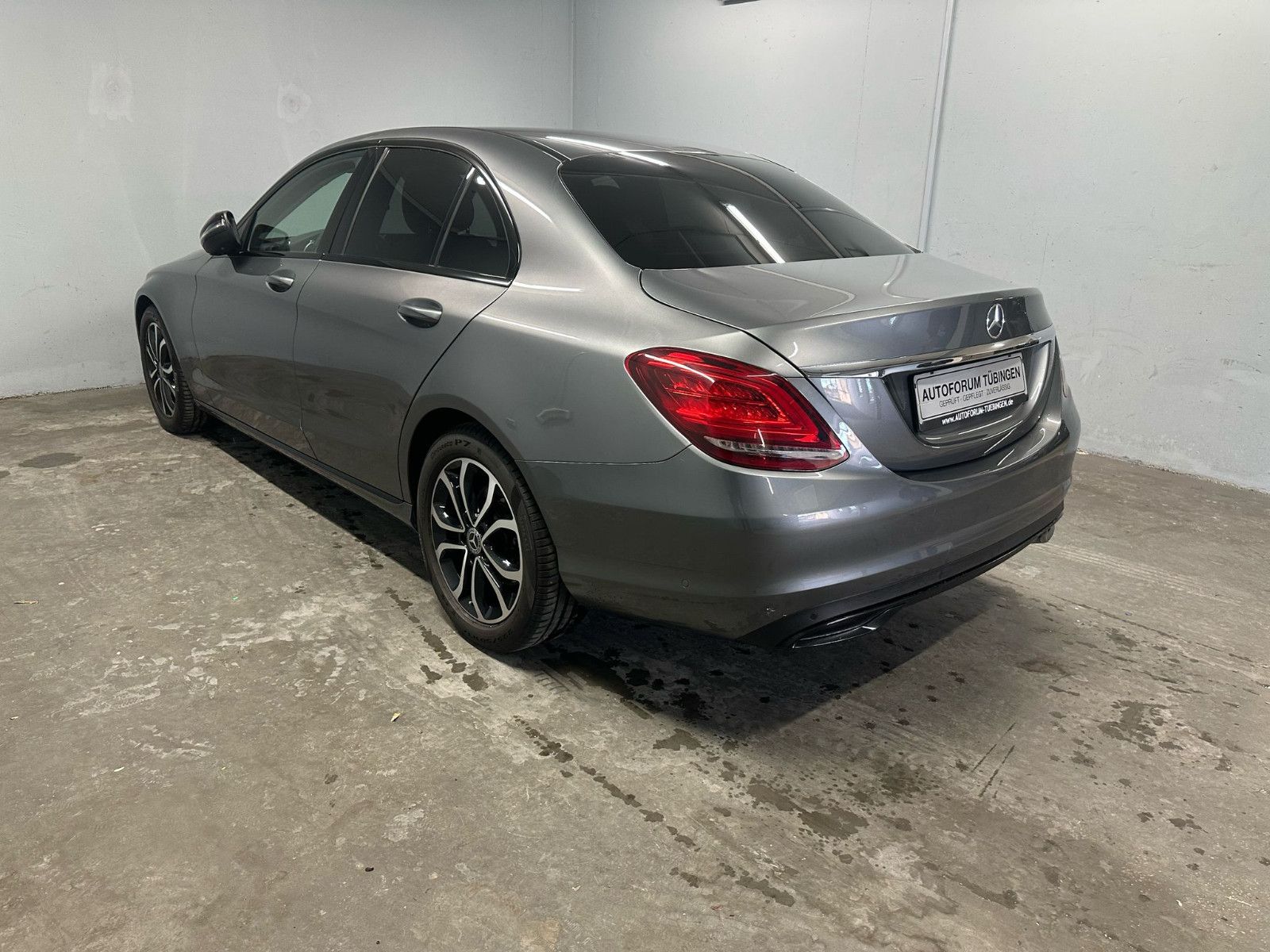 Fahrzeugabbildung Mercedes-Benz C 200  d Avantgarde*NIGHT*KAMERA*SPURH*TEMPO*NAV