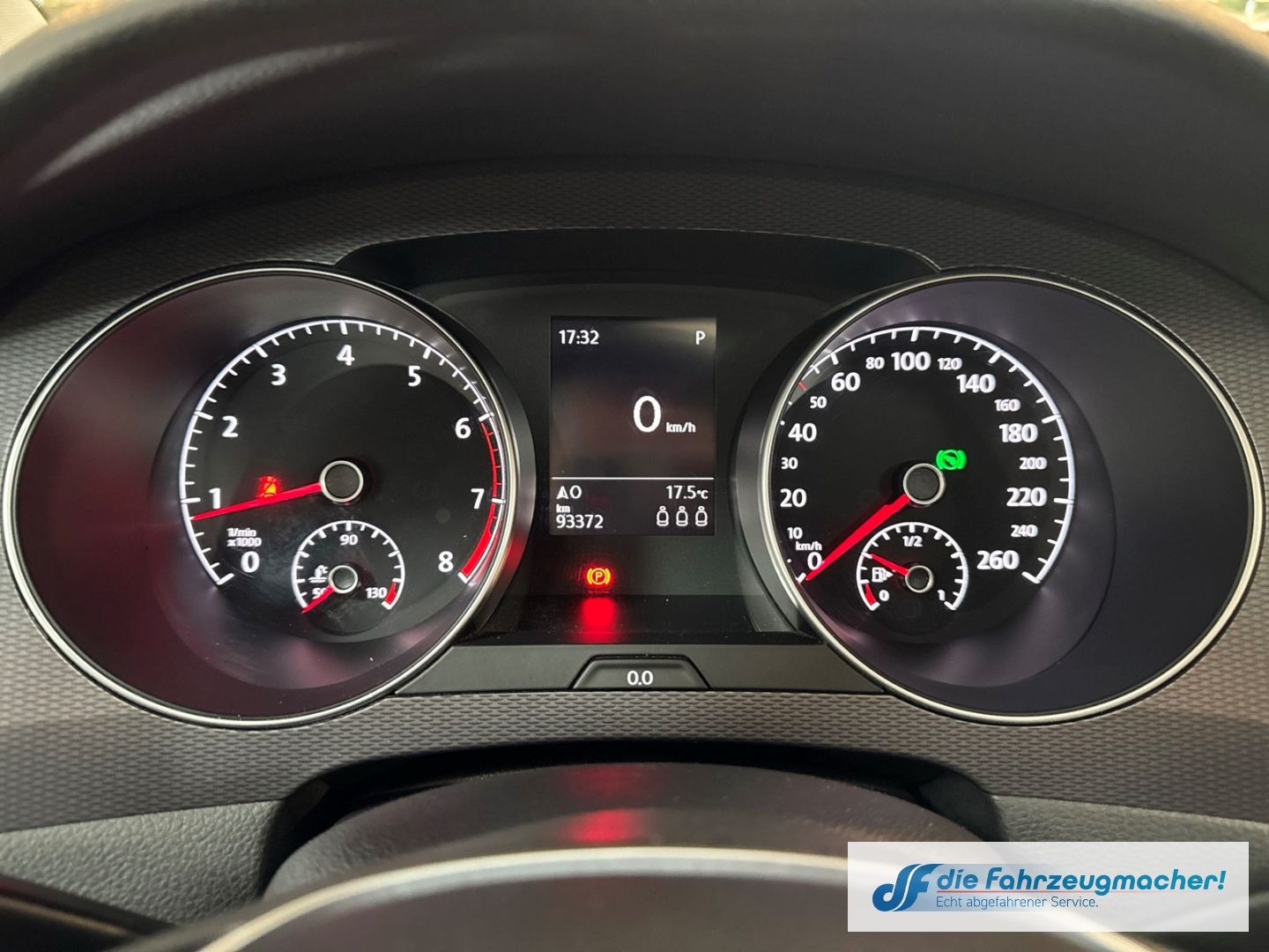 Fahrzeugabbildung Volkswagen Golf Sportsvan VII Lounge 1.4 TSI DSG Panodach N