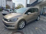Volkswagen Touran Highline BMT/Start-Stopp PANO+AUTOMATIK - mit Benzin-Antrieb: Beige, mit Android Auto