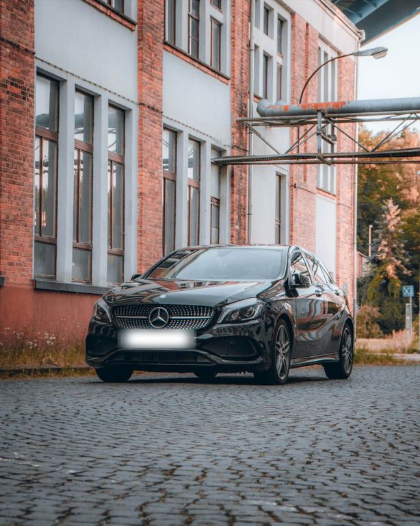 Image of Mercedes-Benz A 220