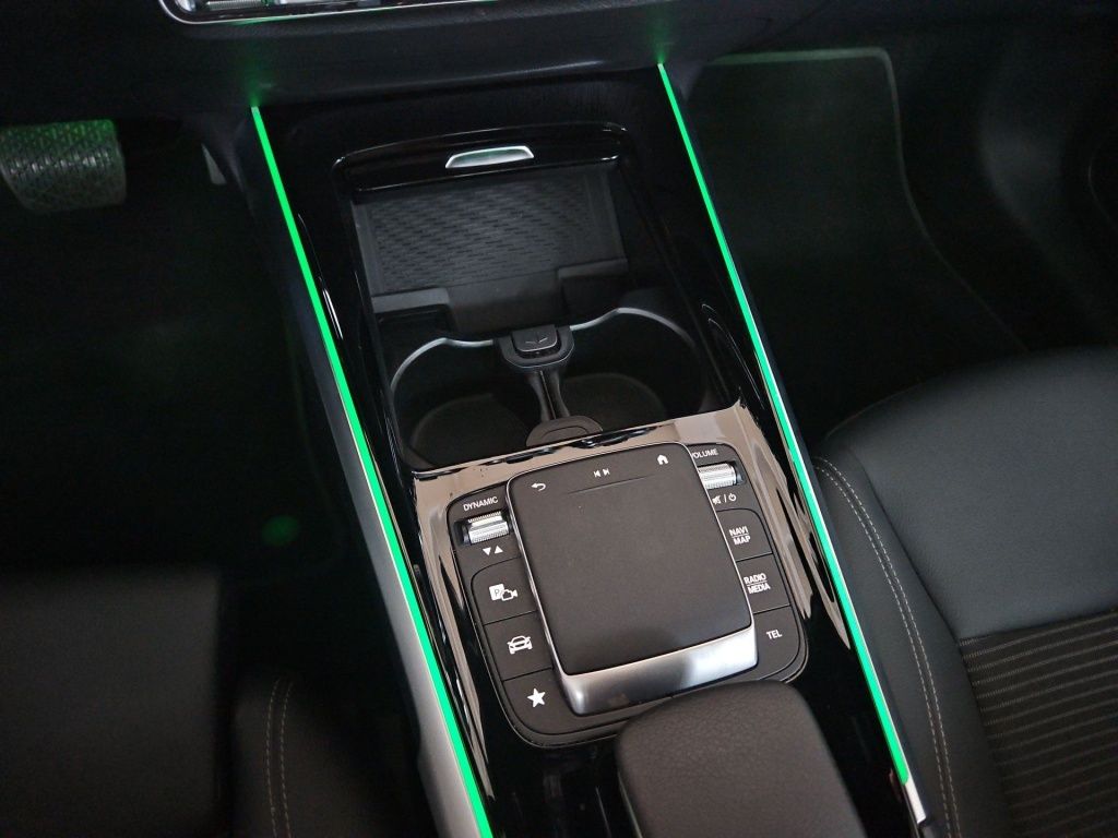 Fahrzeugabbildung Mercedes-Benz EQB 250 Progressive Distronic+ Pano LED KeyLess