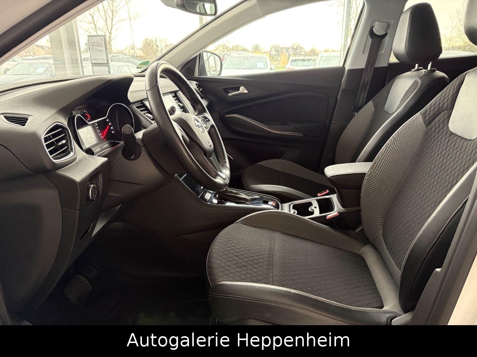 Opel Grandland (X)Innovation/AUT/NAV/SHZ/L-HEIZ/R-KAM