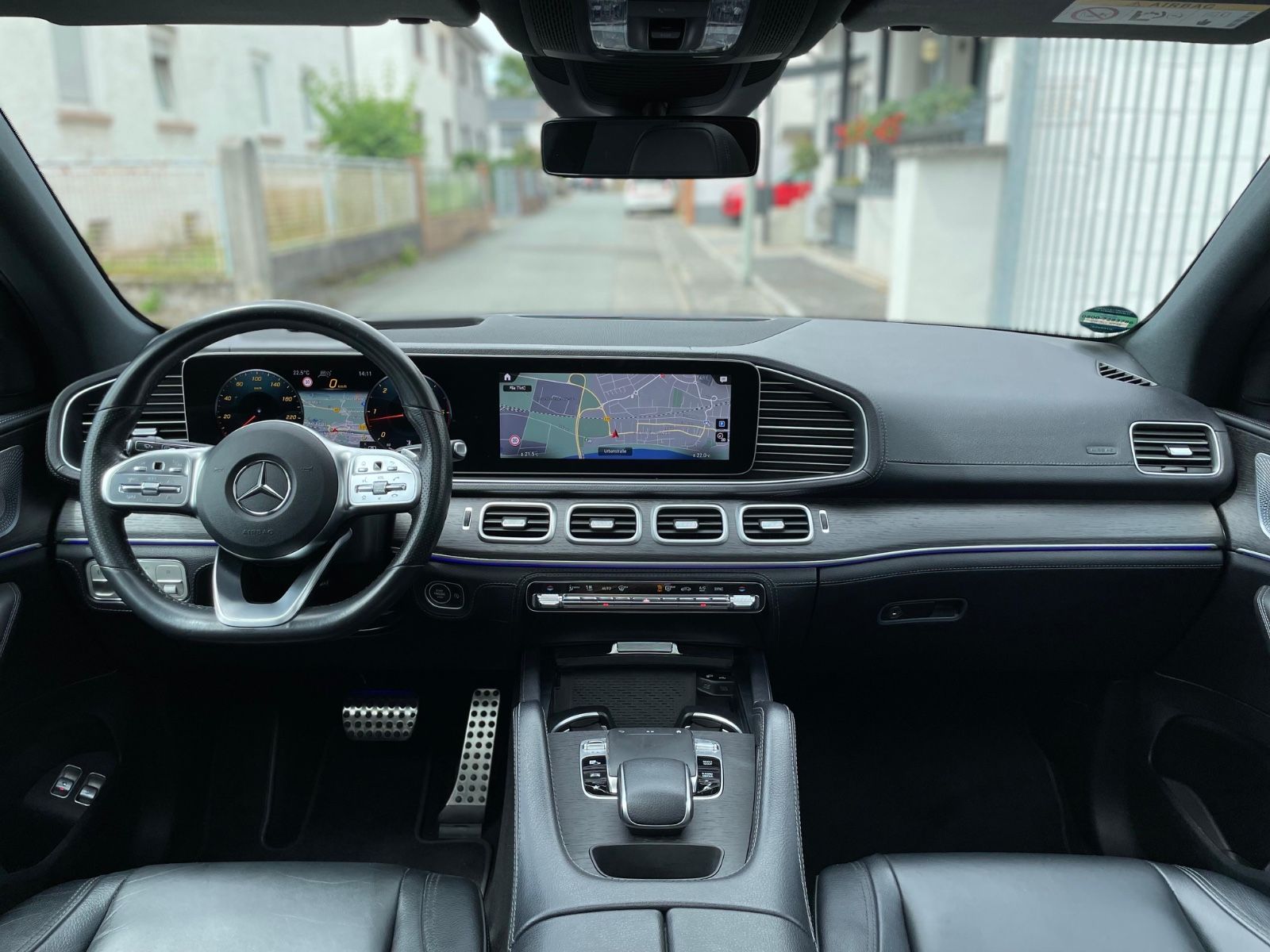Fahrzeugabbildung Mercedes-Benz GLE 400d 4MATIC |AMG|HUD|Burmester|Pano|360°|AHK