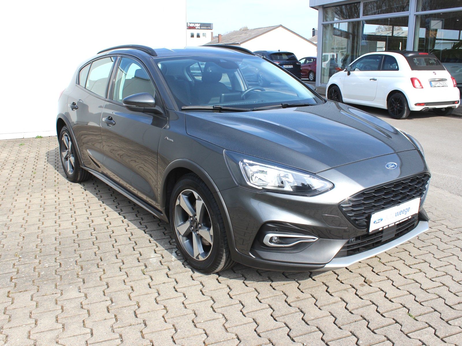 Fahrzeugabbildung Ford Focus Active 1,0 EcoBoost Start/Stopp