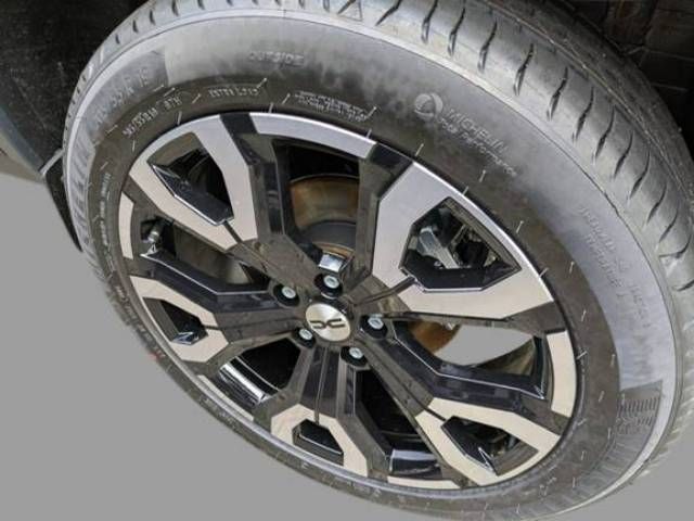 Fahrzeugabbildung Dacia Bigster Journey TCe 140