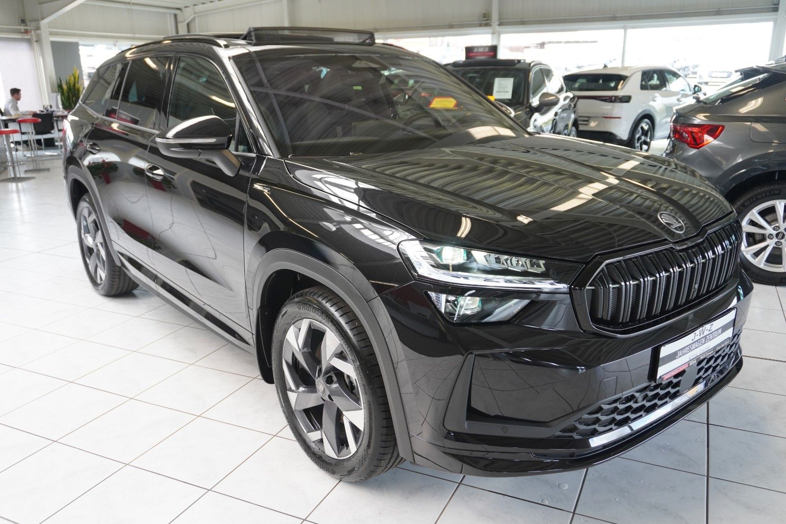 Skoda Kodiaq Sportline 2.0 tdi DSG4x4*7SITZE*AHK*PANO* imagem 3