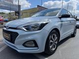 Hyundai i20 YES! Kamera Sitz. TÜV/Service NEU Garantie - Hyundai i20 Gebrauchtwagen in Duisburg