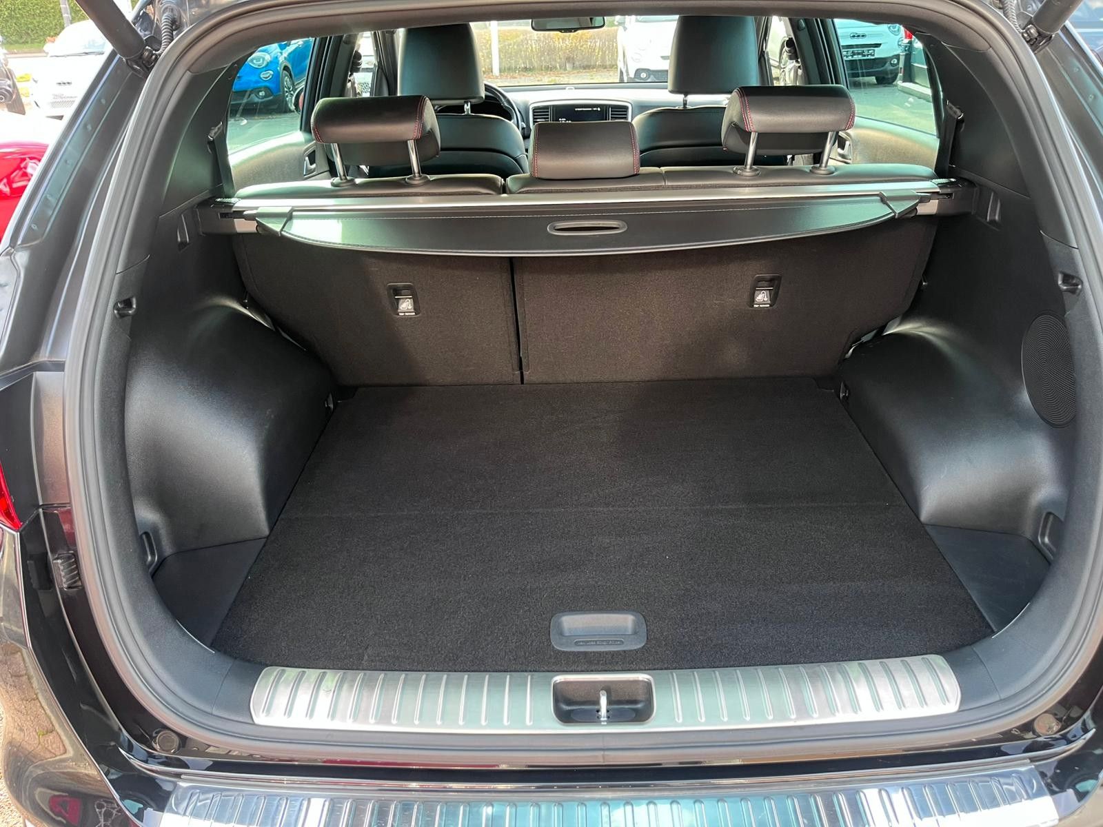 Fahrzeugabbildung Kia Sportage GT-Line 4WD GLASDACH