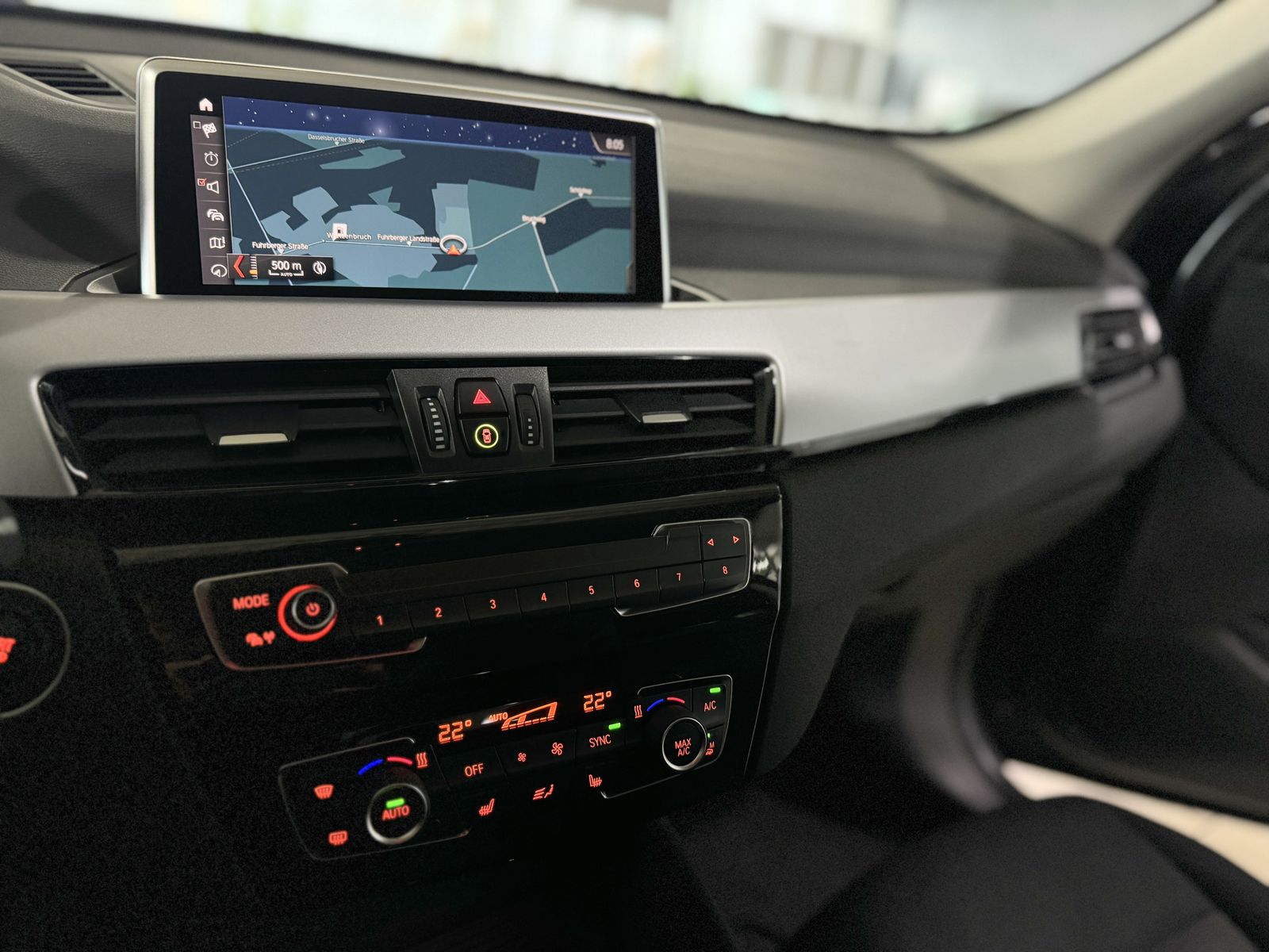 Fahrzeugabbildung BMW X1 xD25e Parkassist DAB PDC Geschwindigkeitsreg.