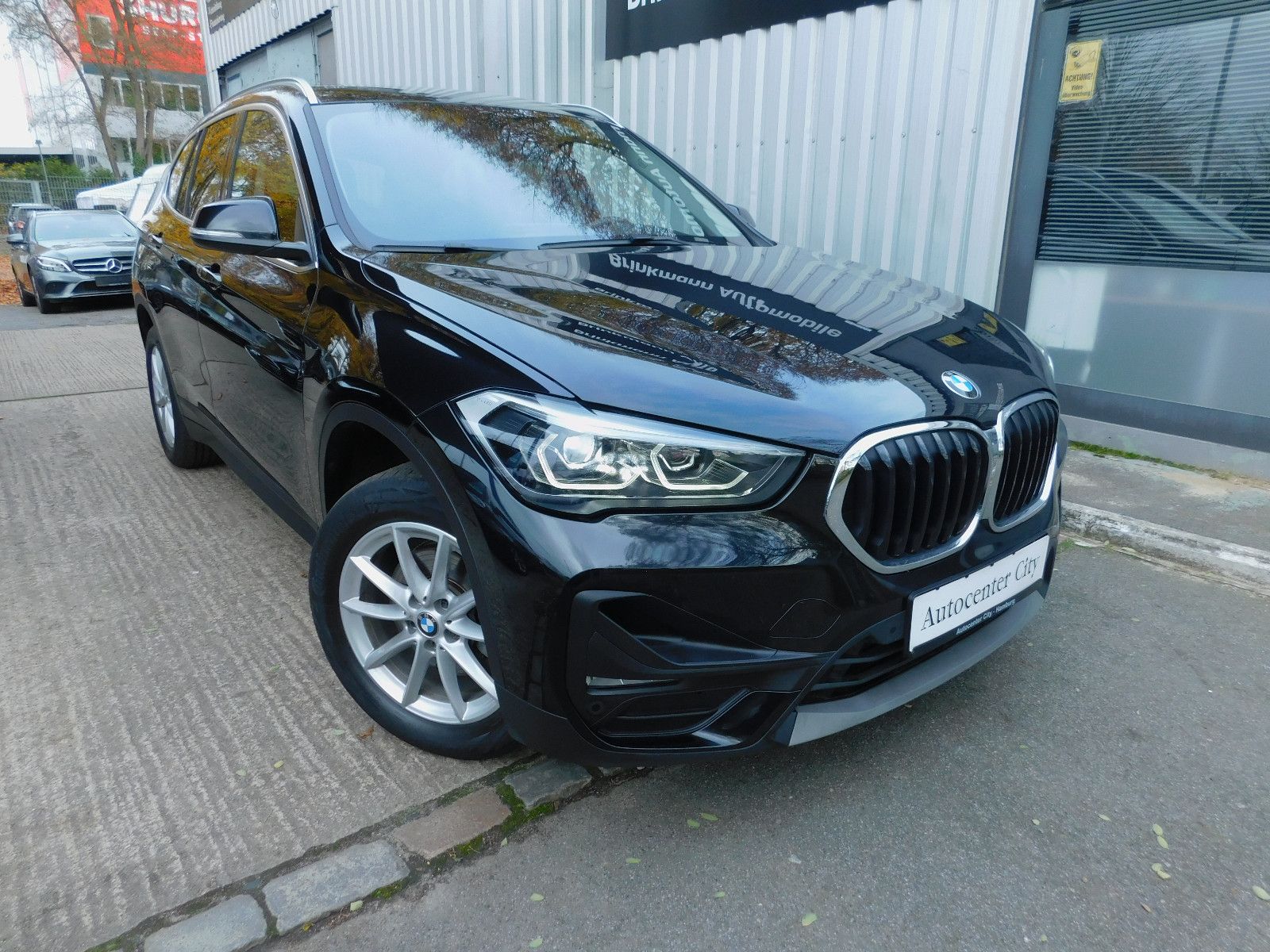 BMW X1 sDrive18d  Head-up Disply LED Navi Kamera AHK foto 3