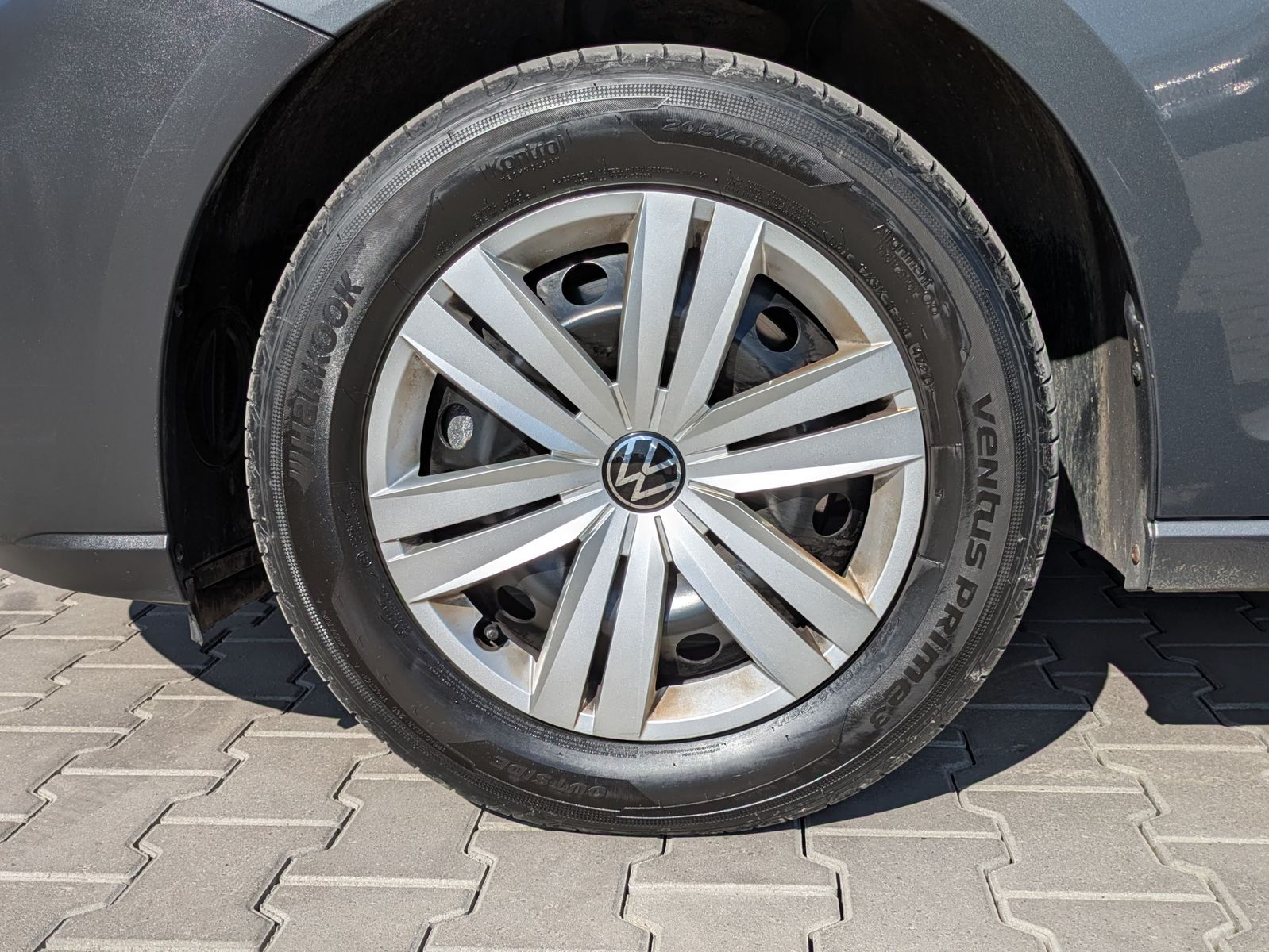 Fahrzeugabbildung Volkswagen Caddy Maxi 2.0 TDI 4Motion TEMP*KAMERA*APP*NAVI