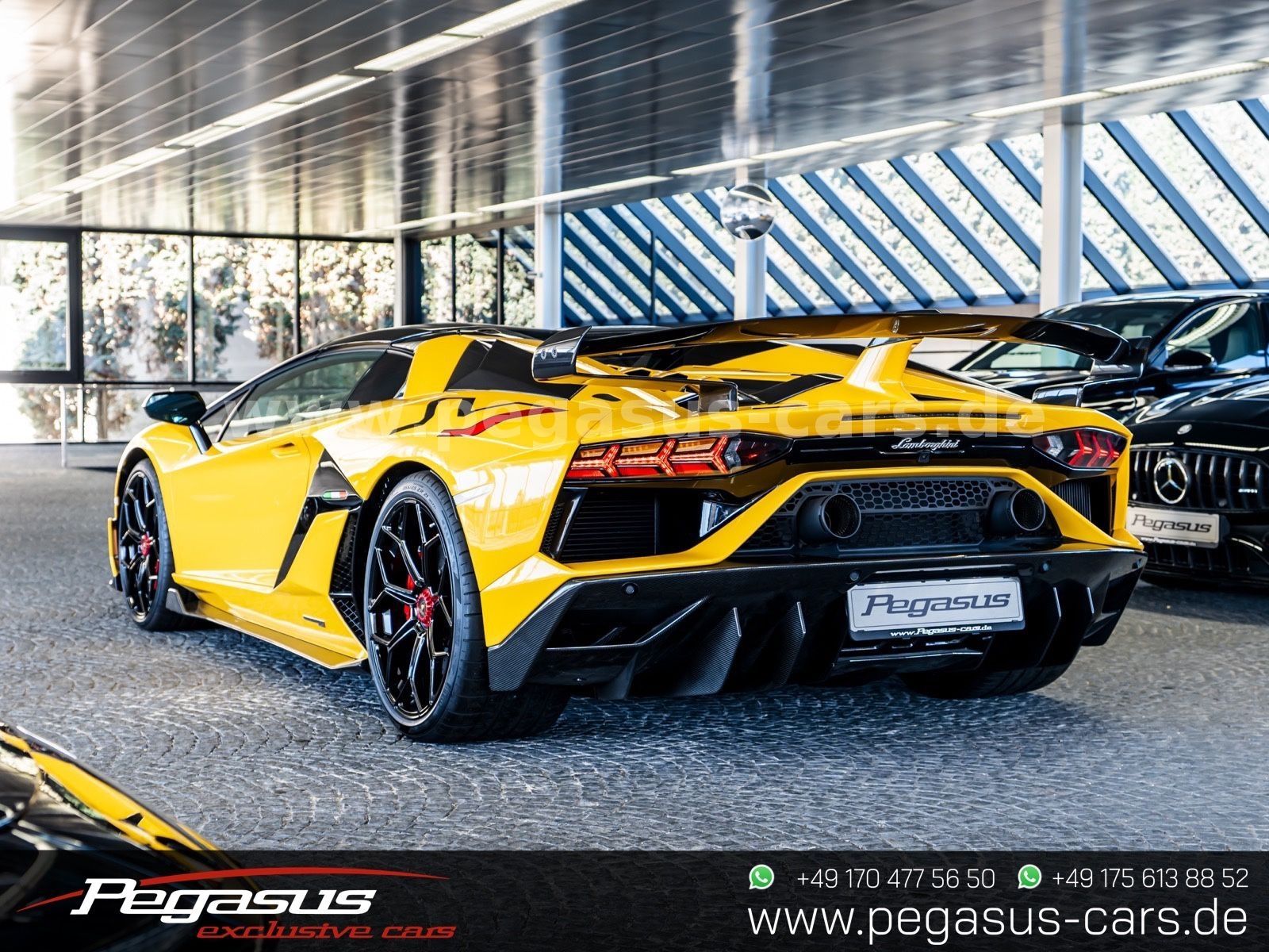 LAMBORGHINI Aventador - 7