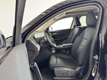 2025 BMW IX2 照片 8