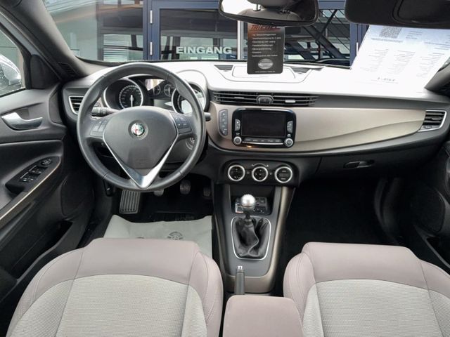 Alfa Romeo Giulietta Turismo 1.4 °Navi°SHZ°AAC°PDC°sehr gep