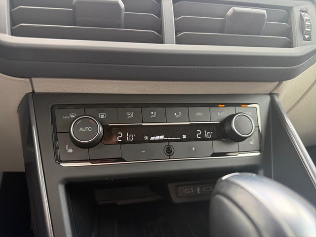 Polo Beats 1.0 TSI DSG Navi LED CarPlay
