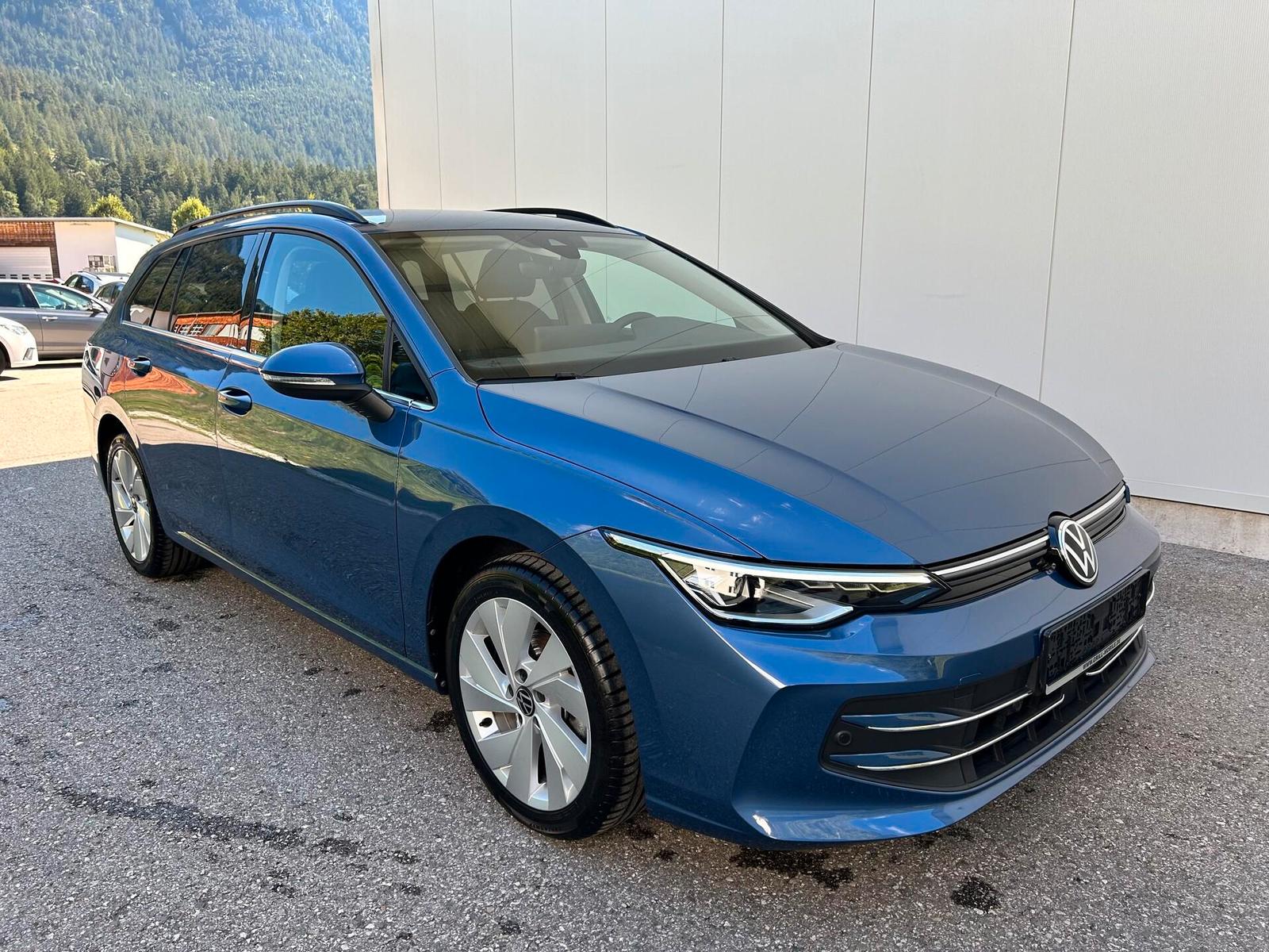 Volkswagen Golf VIII 1.5 eTSI DSG Style,ACC,R-Cam,App.Co...