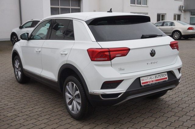 Fahrzeugabbildung Volkswagen T-Roc TSI Style LED AHK Navi ACC RFK SH LM