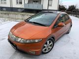 Honda Civic 1.8i-VTEC Executive - gebrauchte Honda Civic aus dem Jahr 2008