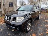 Nissan Pathfinder 2,5 dCi XE Plus 7.Sitze/ Automatik - Nissan Pathfinder mit Diesel-Antrieb: Automatik