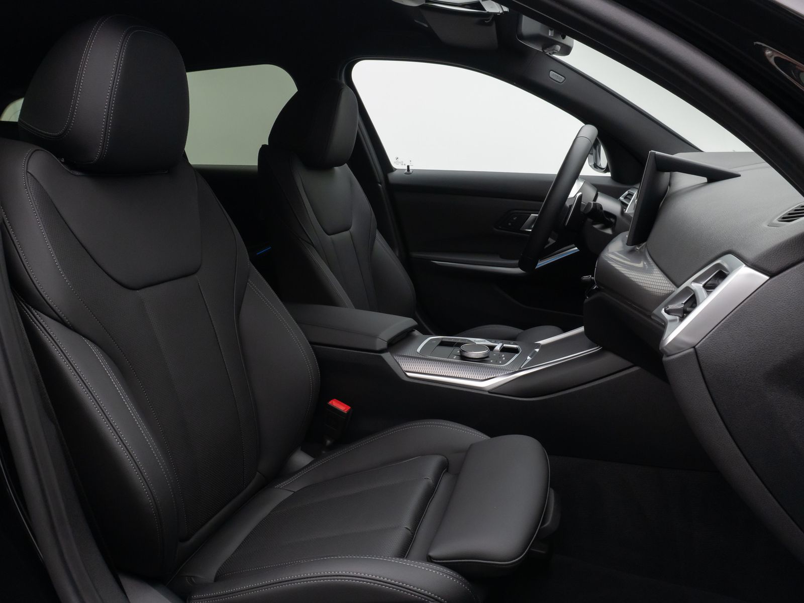 Fahrzeugabbildung BMW 318i M Sport Kamera DAB Lenkrhzg Komfort Alarm