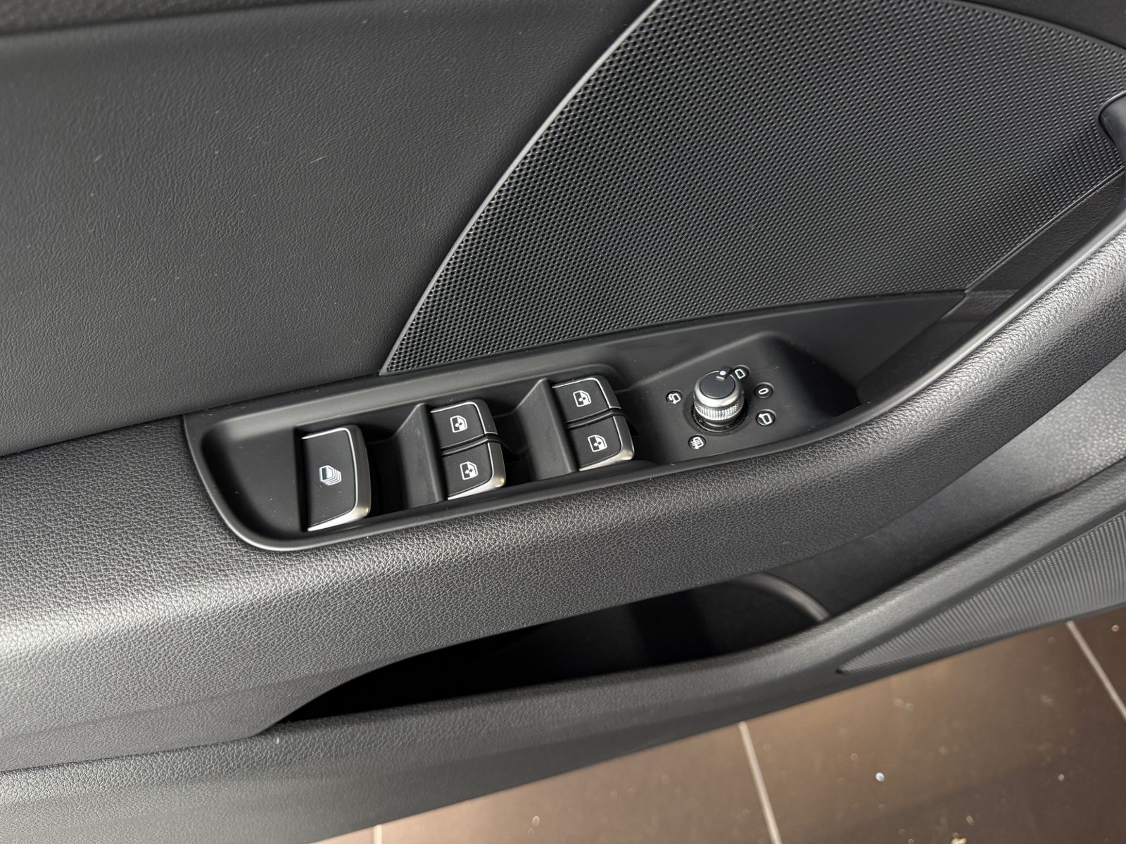 Fahrzeugabbildung Audi A3 Cabriolet S-Line LED NAVI ALU