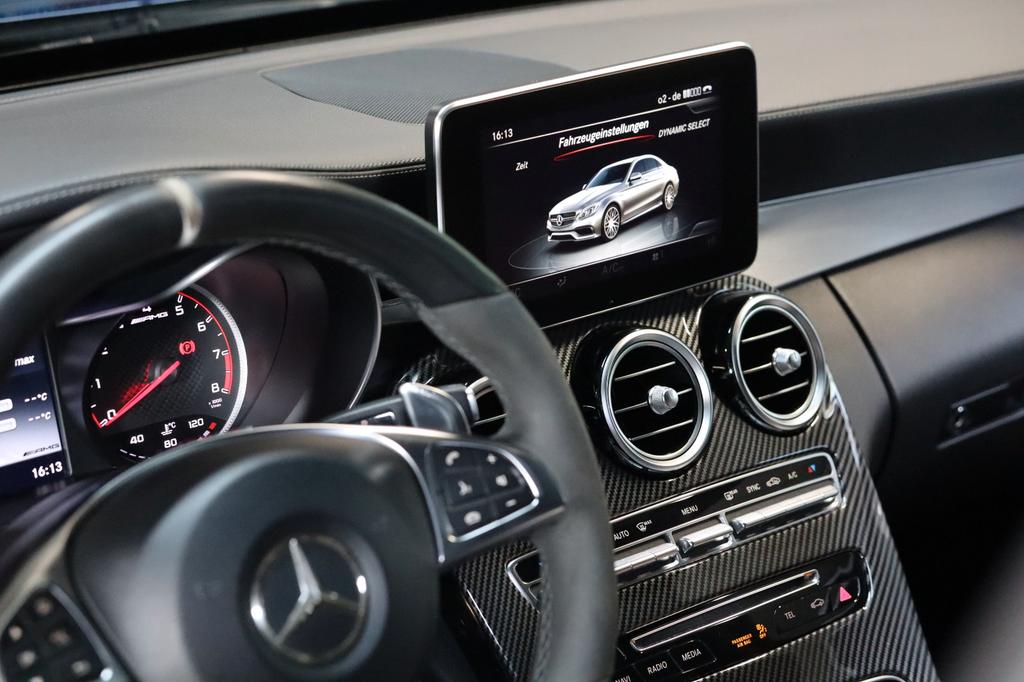 Mercedes-Benz C 63 AMG