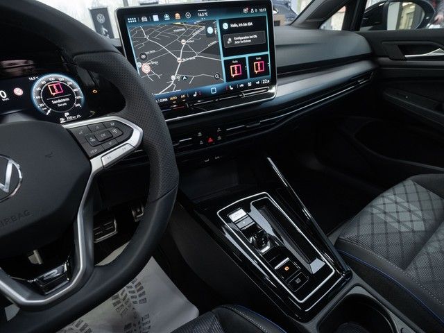 Golf VIII Variant R-Line eTSI DSG Black-Style Pa