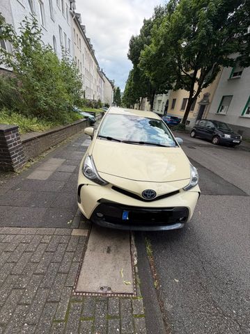 TOYOTA Prius_plus