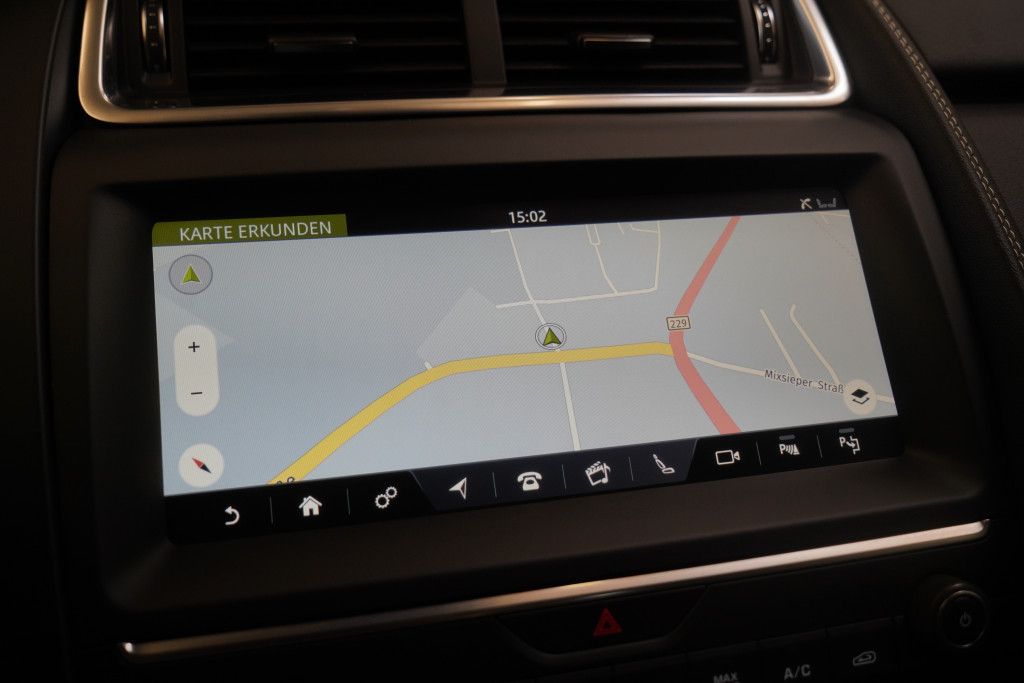 Jaguar E Pace