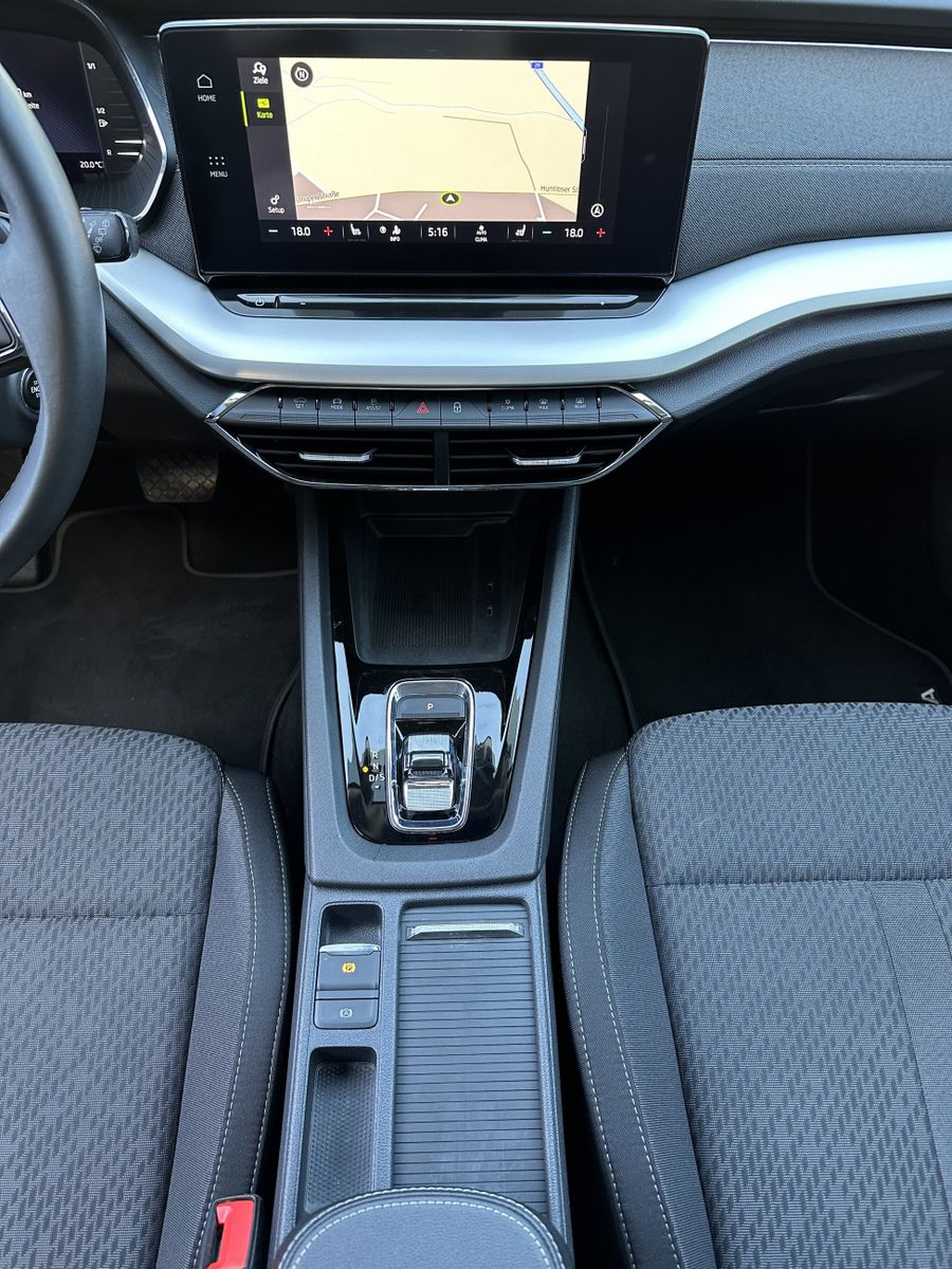 Fahrzeugabbildung SKODA Octavia Combi 2.0 TDI DSG FirstEd NAV+MATRIX+ACC
