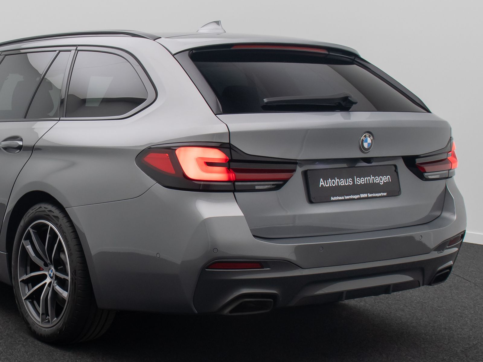 Fahrzeugabbildung BMW 530d M Sport DAB Kamera Laser AHK Komfort Alarm