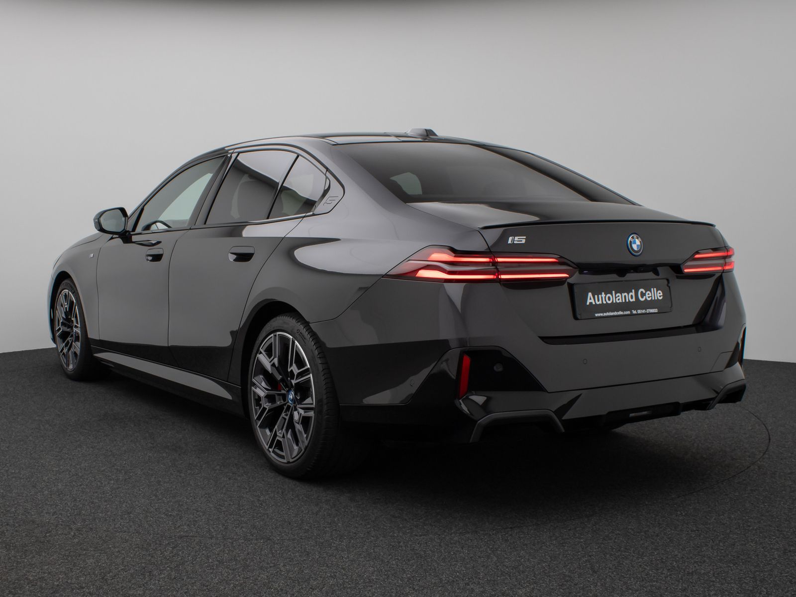 Fahrzeugabbildung BMW i5 eD40 M Sport Pro Panorama 360°HUD DAB H/K ACC