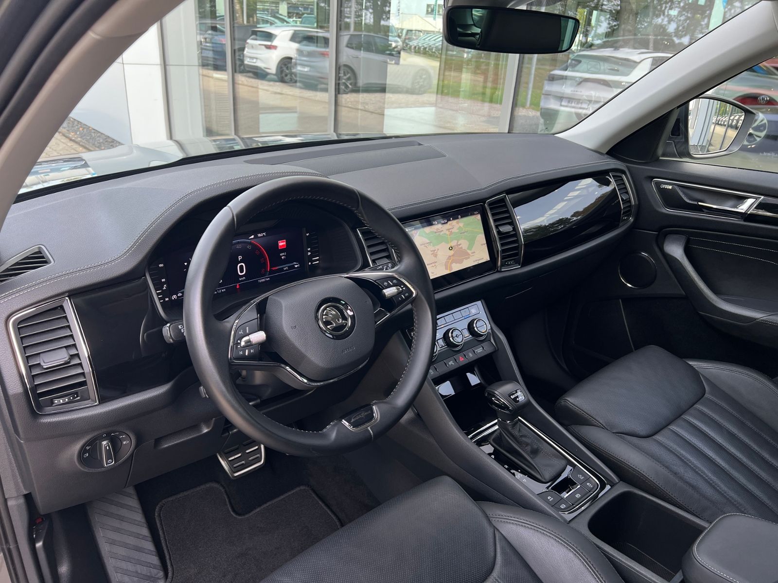 Fahrzeugabbildung SKODA Kodiaq FL L&K 2.0 TDI DSG 4x4 *AHK, LED, ACC, Co