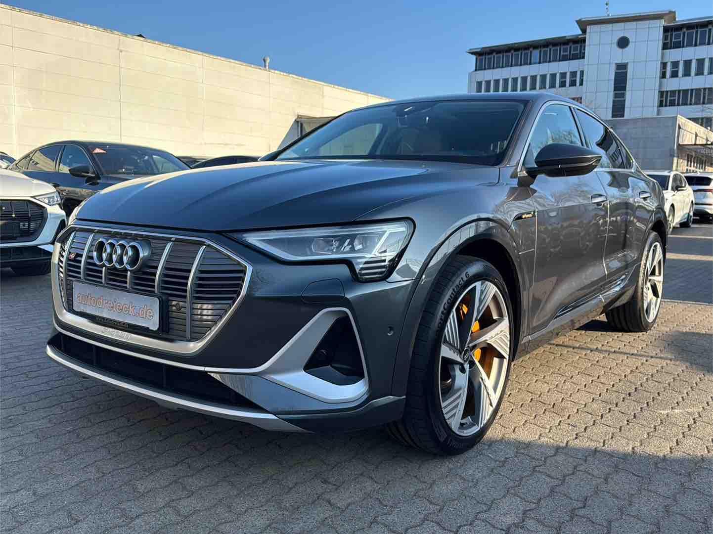 Audi e-tron Sportback 50 S line PANO 22Z e-SITZE KAM