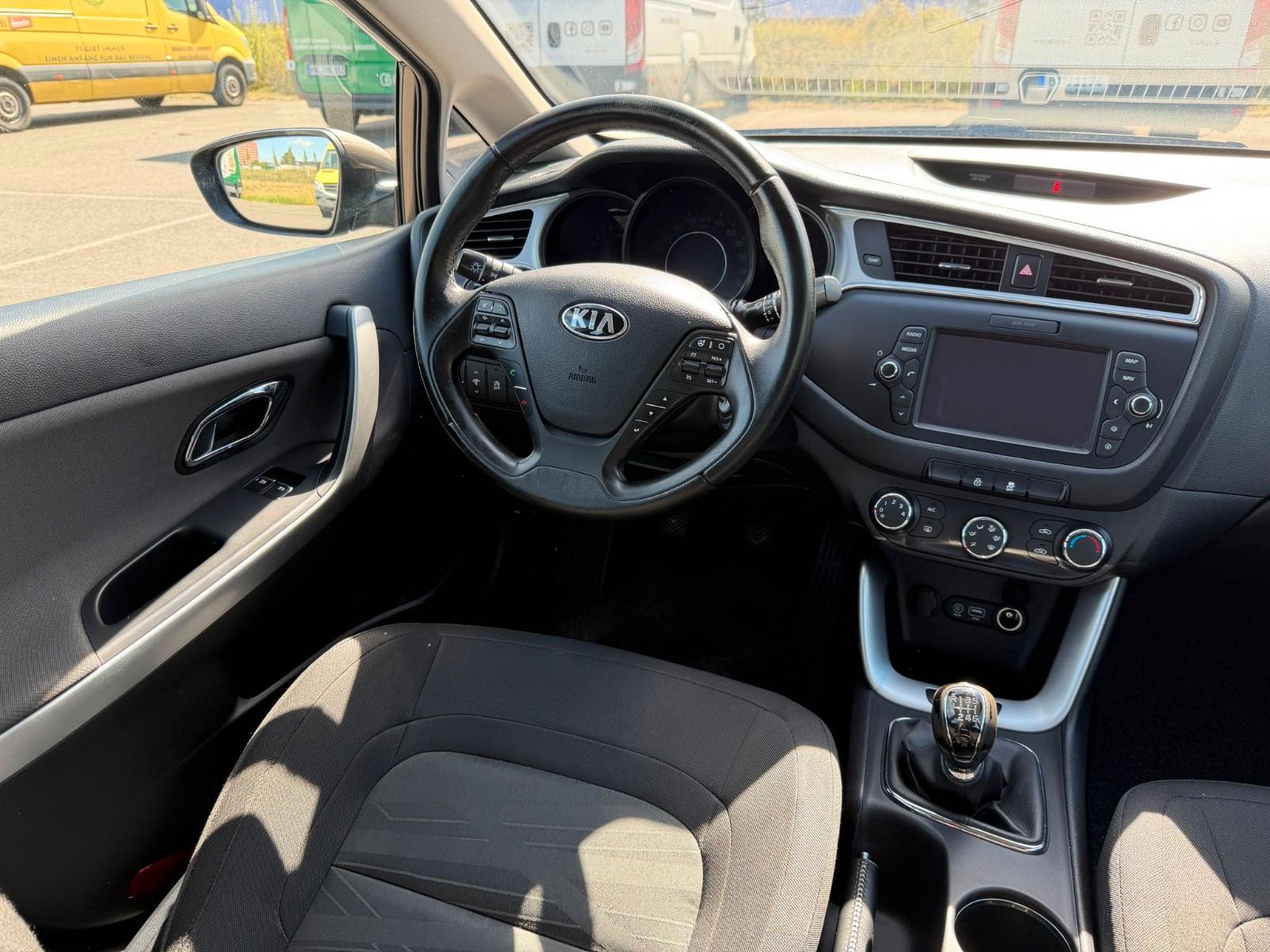 Kia Ceed Sportswagon Attract*R-Kamera*Navi*PDC*