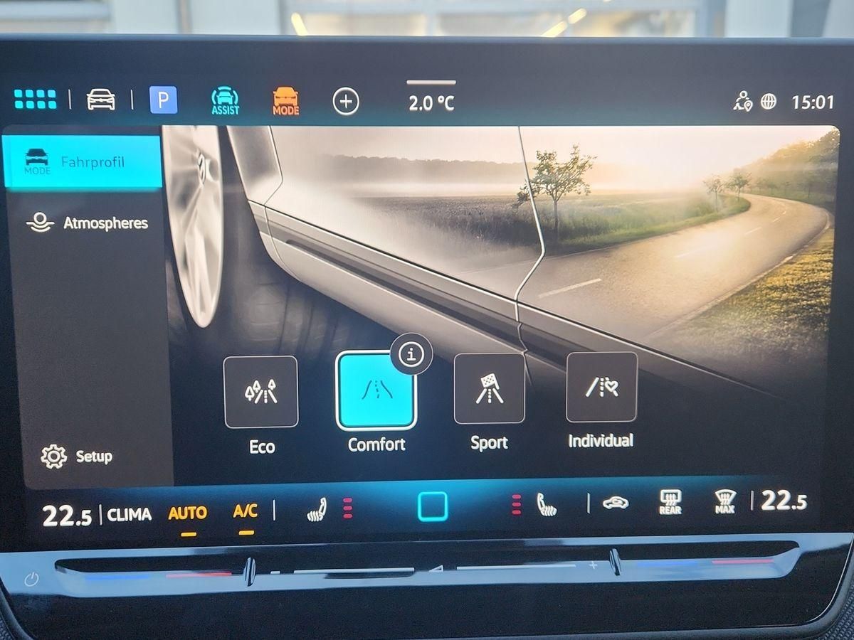 Fahrzeugabbildung Volkswagen T-Roc Life 1.5 eTSI 110 kW