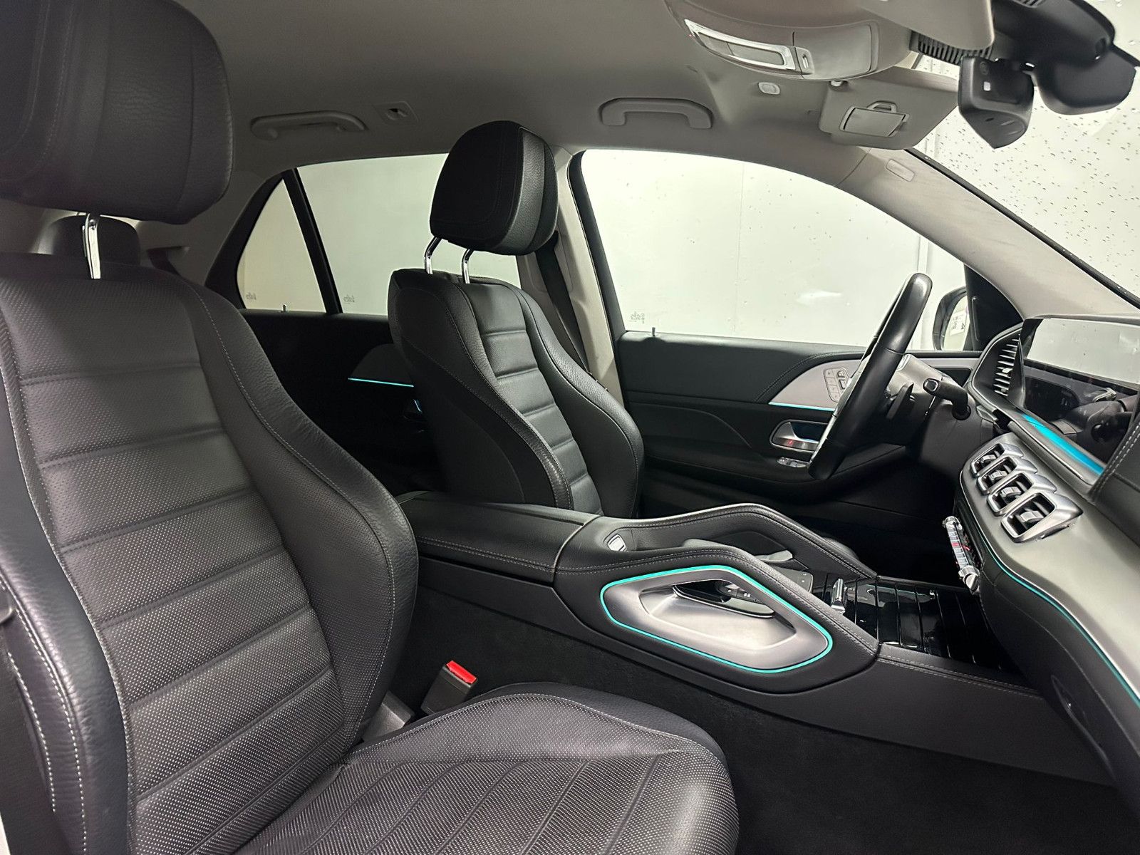 Fahrzeugabbildung Mercedes-Benz GLE 350e 4MATIC *LUXURY*AHK*KEYLESS*SITZKLIMA*